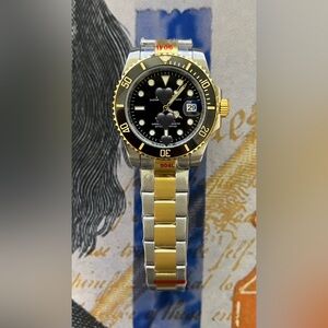 Men’s Luxury Diver Style Automatic Stainless Steel Watch Two Tone Colorway 40mm
